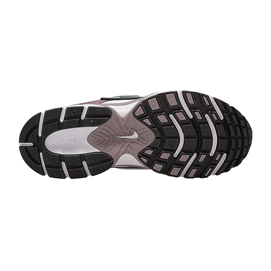 Nike V5 RNR Womens Sneakers
