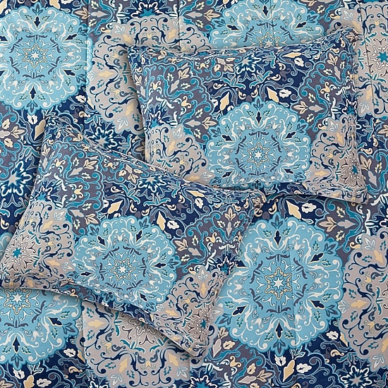 Modern Threads Granada Reversible Complete Bedding Set with Sheets