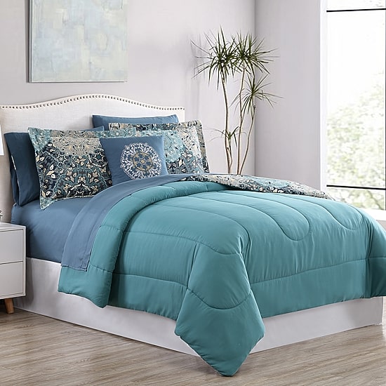 Modern Threads Granada Reversible Complete Bedding Set with Sheets