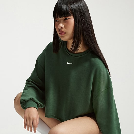 Nike Womens Crew Neck Long Sleeve Embroidered Sweatshirt