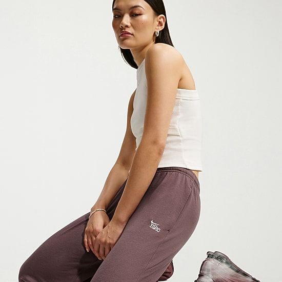 Nike Womens Drawstring Waist Lightweight Moisture Wicking Straight Mid Rise Regular Fit Sweatpant