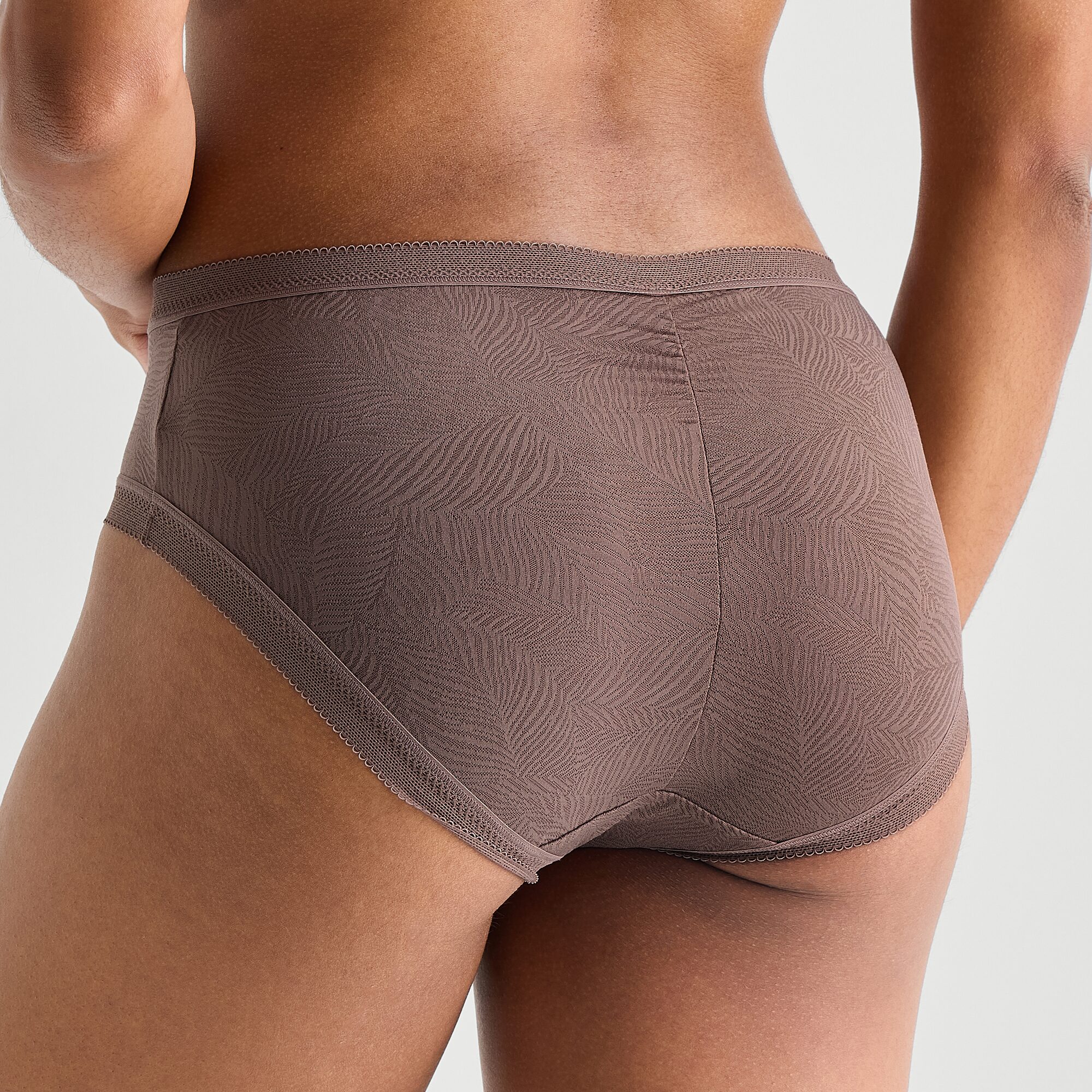 Ambrielle Smooth Lace Hipster Panty