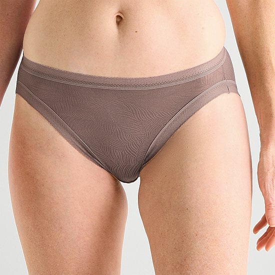 Ambrielle Smooth Lace Hicut Panty
