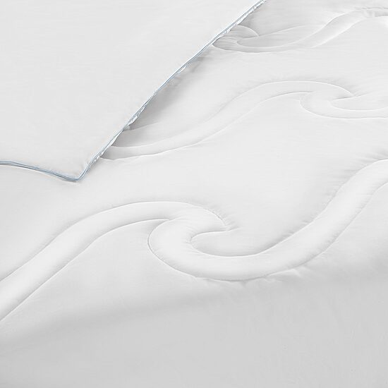 Renova® Repreve Down Alternative Recycled Fiber Comforter