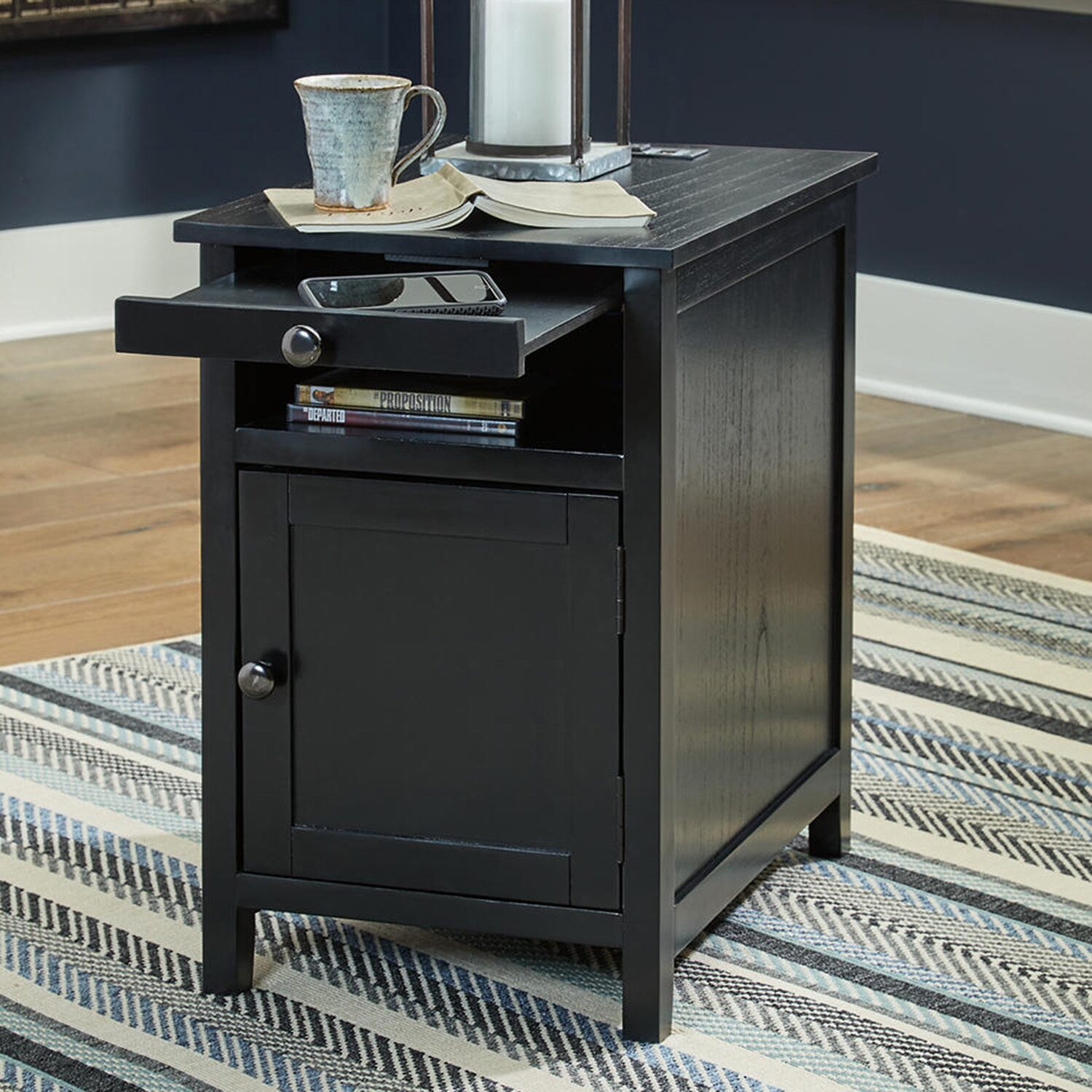 Signature Design By Ashley Treytown Chairside Table