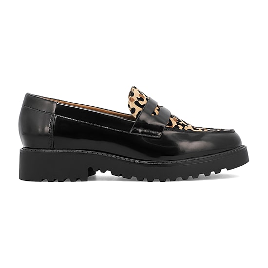 Mia Amore Hali Womens Moc Closed Toe Loafers