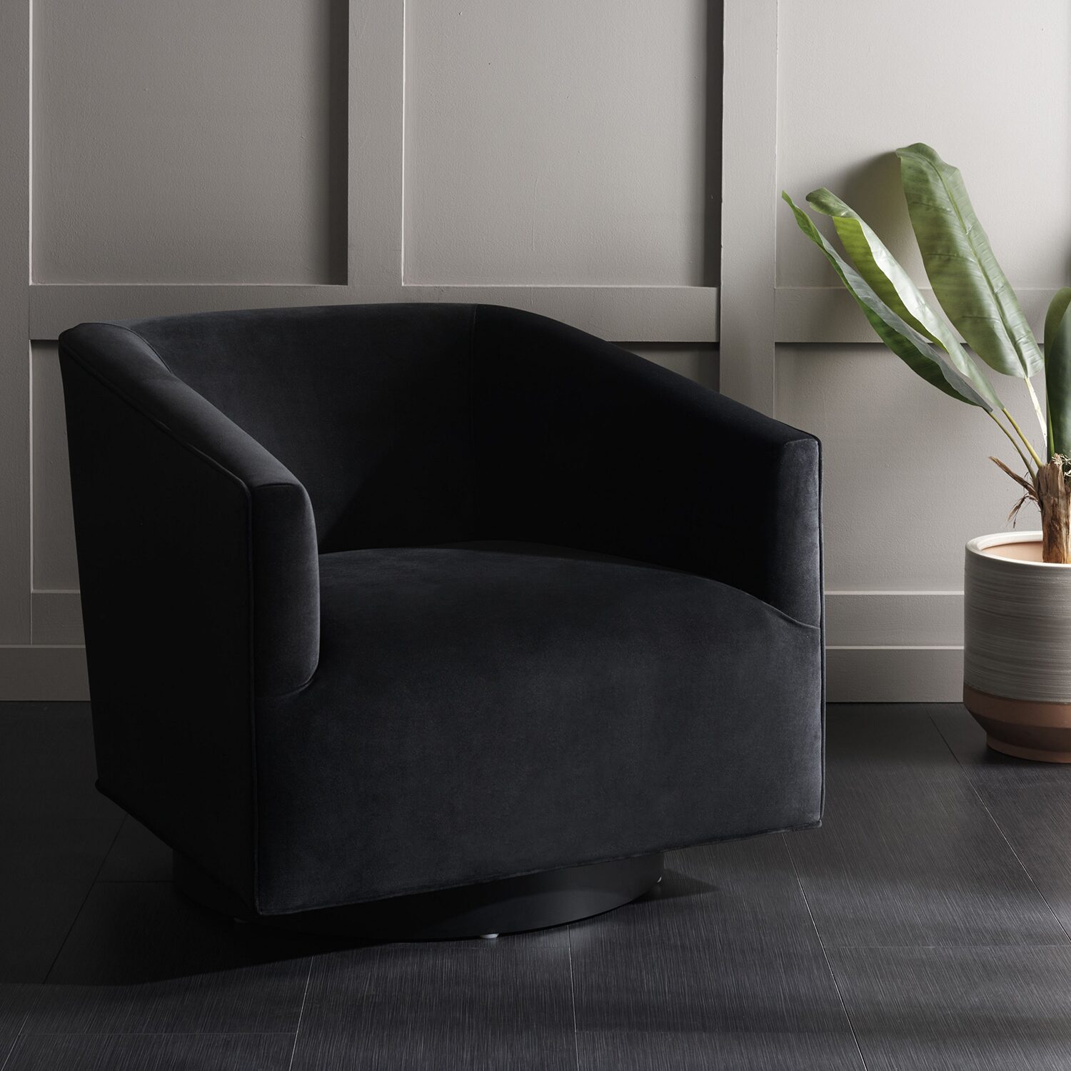 Safavieh Birdie Upholstered Barrel Chair