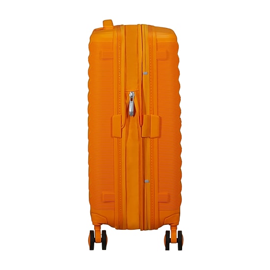 American Tourister Fastforward 20 Inch Hardside Expandable Carry-On Spinner Luggage