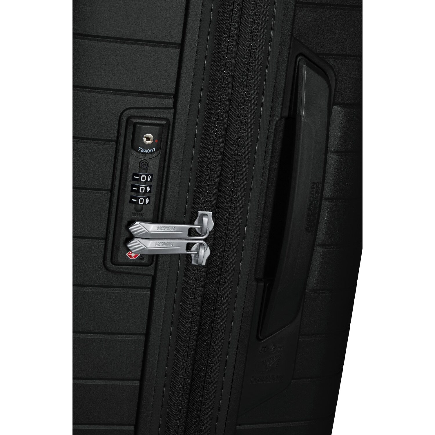 American Tourister Fastforward 29 Inch Hardside Expandable Checked Spinner Luggage