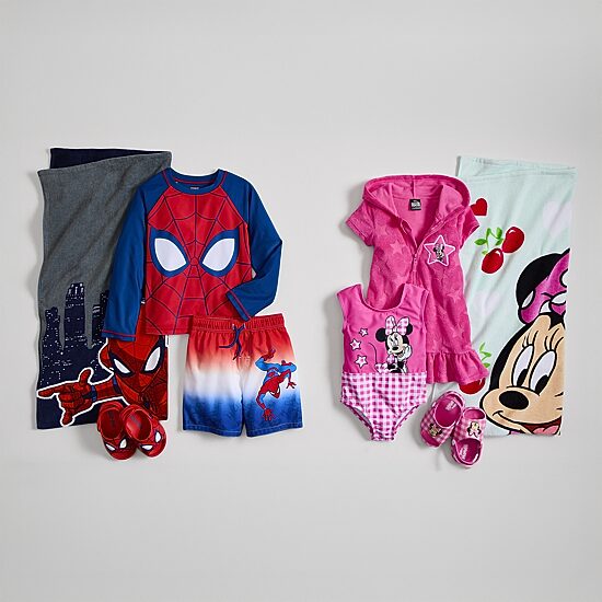 Disney Collection Minnie Mouse Beach Towel