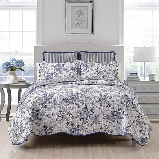 Laurel Manor Toile Garden Cotton Quilt