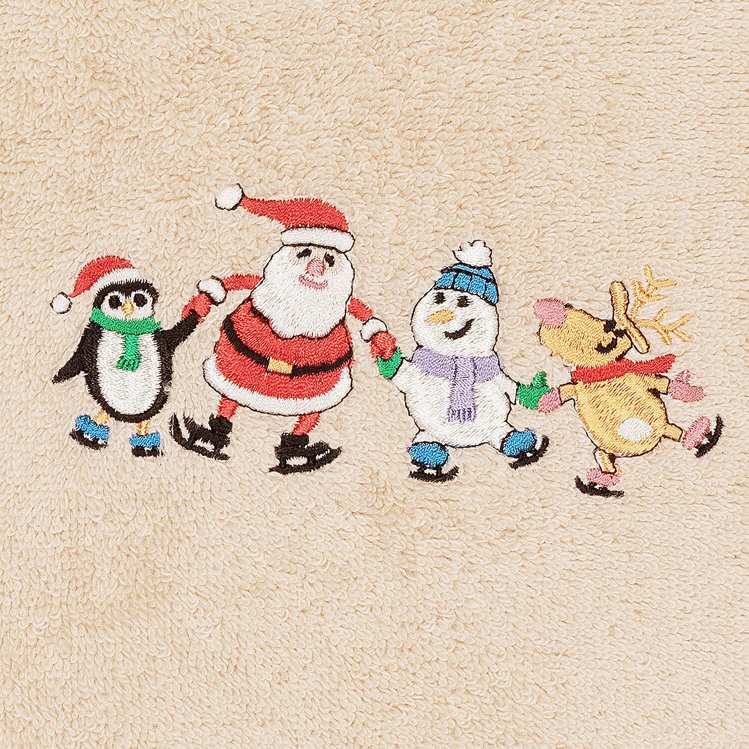 Linum Home Textiles Xmas Skating Party 2-pc. Hand Towel