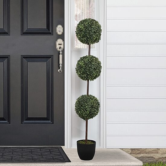 Northlight 4ft Two-Tone Boxwood With Round Pot Artificial Plant