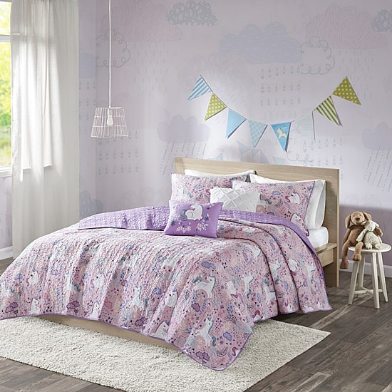 Intelligent Design Ella Unicorn Reversible 100% Cotton Quilt Set With Throw Pillows