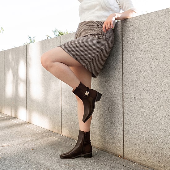 Journee Collection Womens Aubrie Stacked Heel Booties
