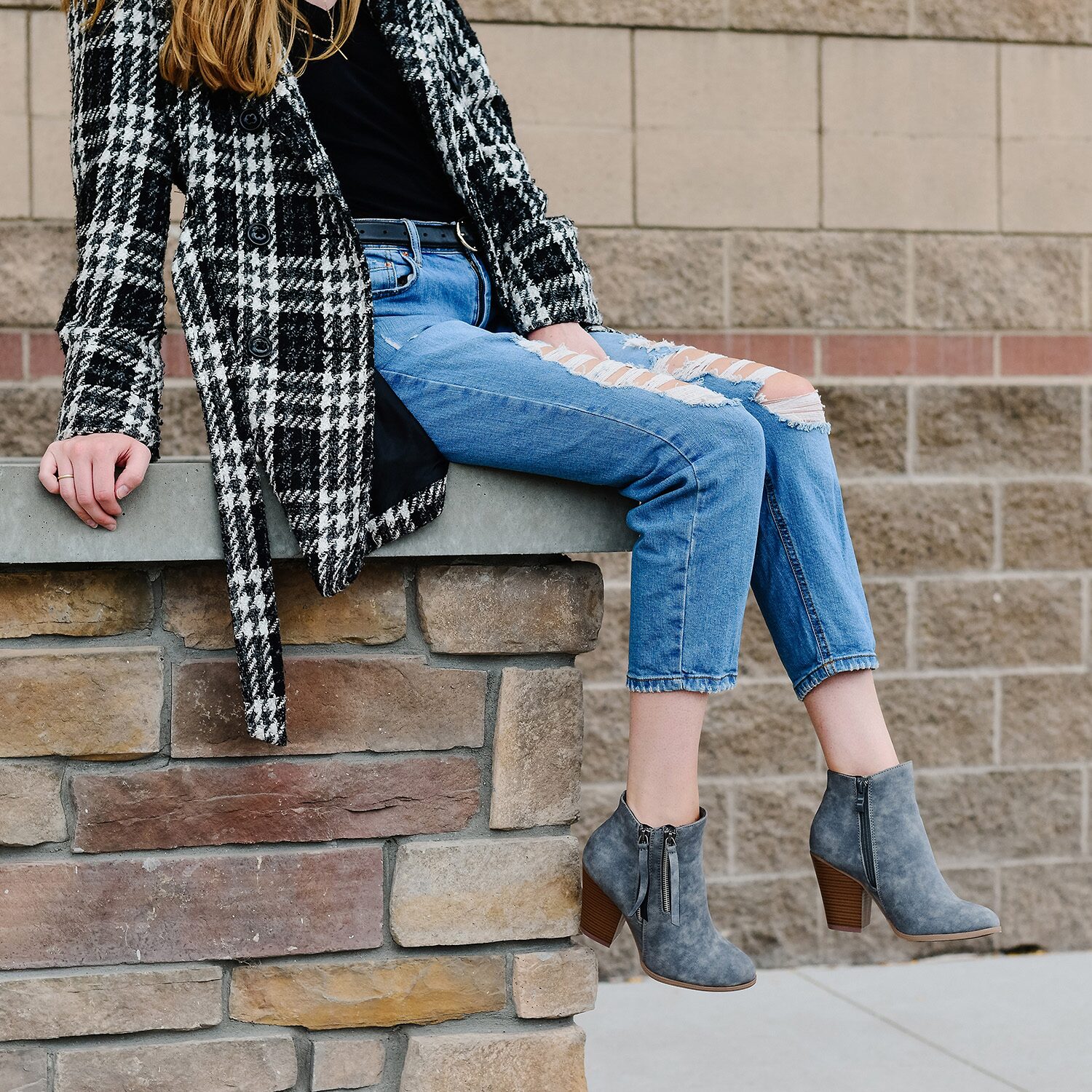 Journee Collection Womens Vally Stacked Heel Booties