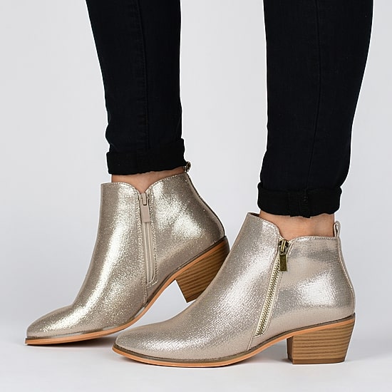 Journee Collection Womens Rebel Block Heel Booties