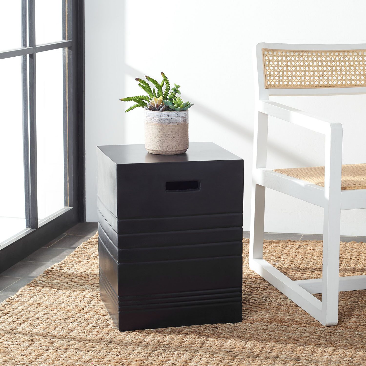 Safavieh Deidara Weather Resistant Cement Side Table
