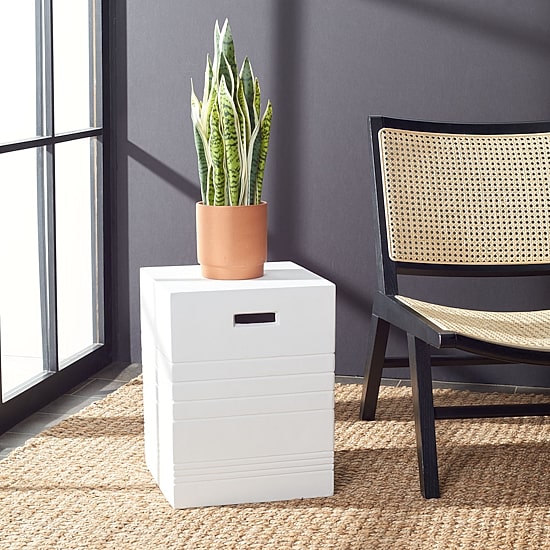 Safavieh Deidara Weather Resistant Cement Side Table