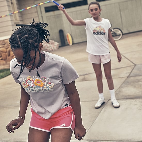 adidas Big Kid Girls Crew Neck Short Sleeve Regular Fit Graphic T-Shirt