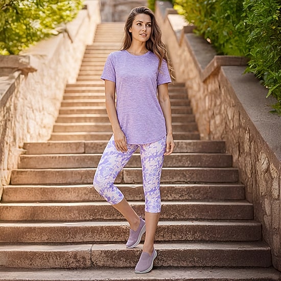 Skechers Womens GOWALK Printed High Rise Capri