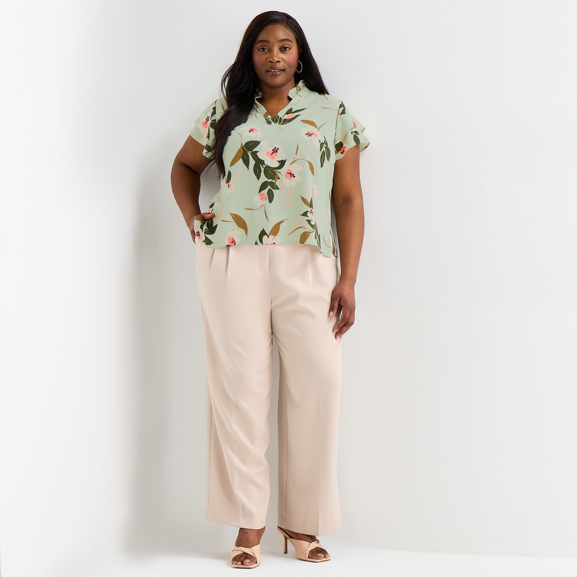 Liz Claiborne Womens Plus V Neck Short Sleeve Blouse