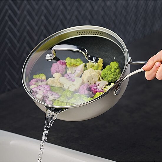 Circulon 9.5" Infinity Pan with Scratch Defense  Lid and Tool Holder