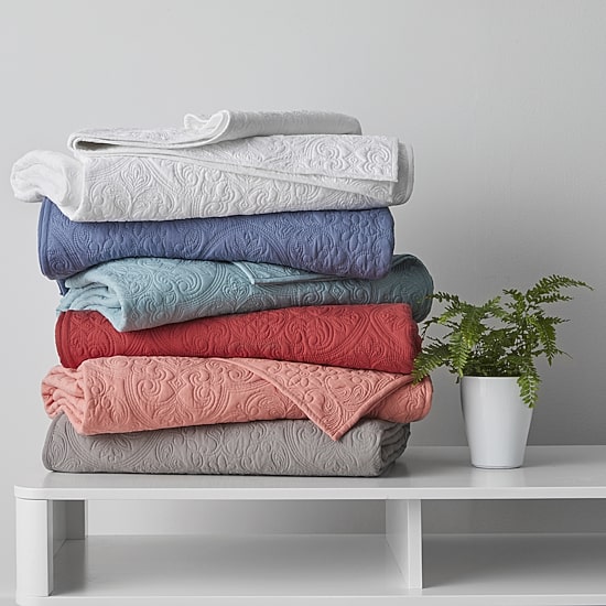 Home Expressions Harper Bedspread
