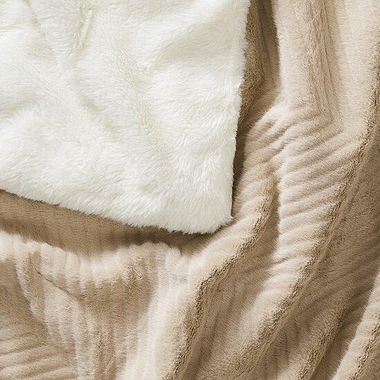 Brooklyn Loom Lush Chevron Throw