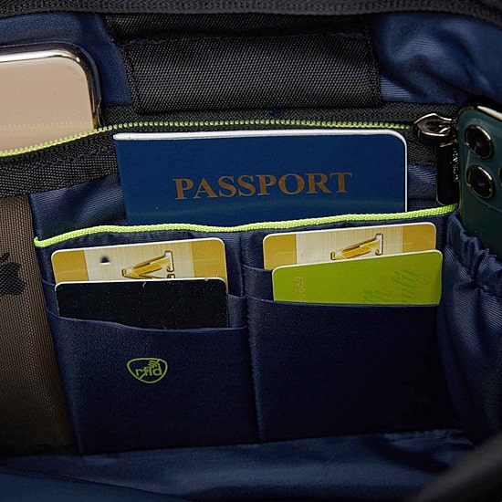 Travelon Anti Theft Urban Messenger Messenger Bag