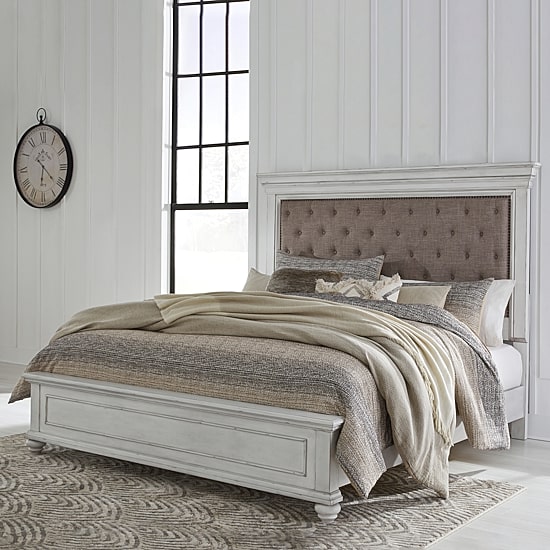 Signature Design by Ashley® Kaelyn Upholstered Panel Bed
