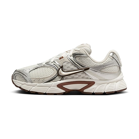 Nike V5 RNR Womens Sneakers