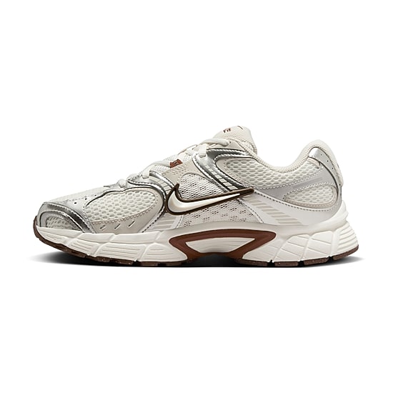 Nike V5 RNR Womens Sneakers