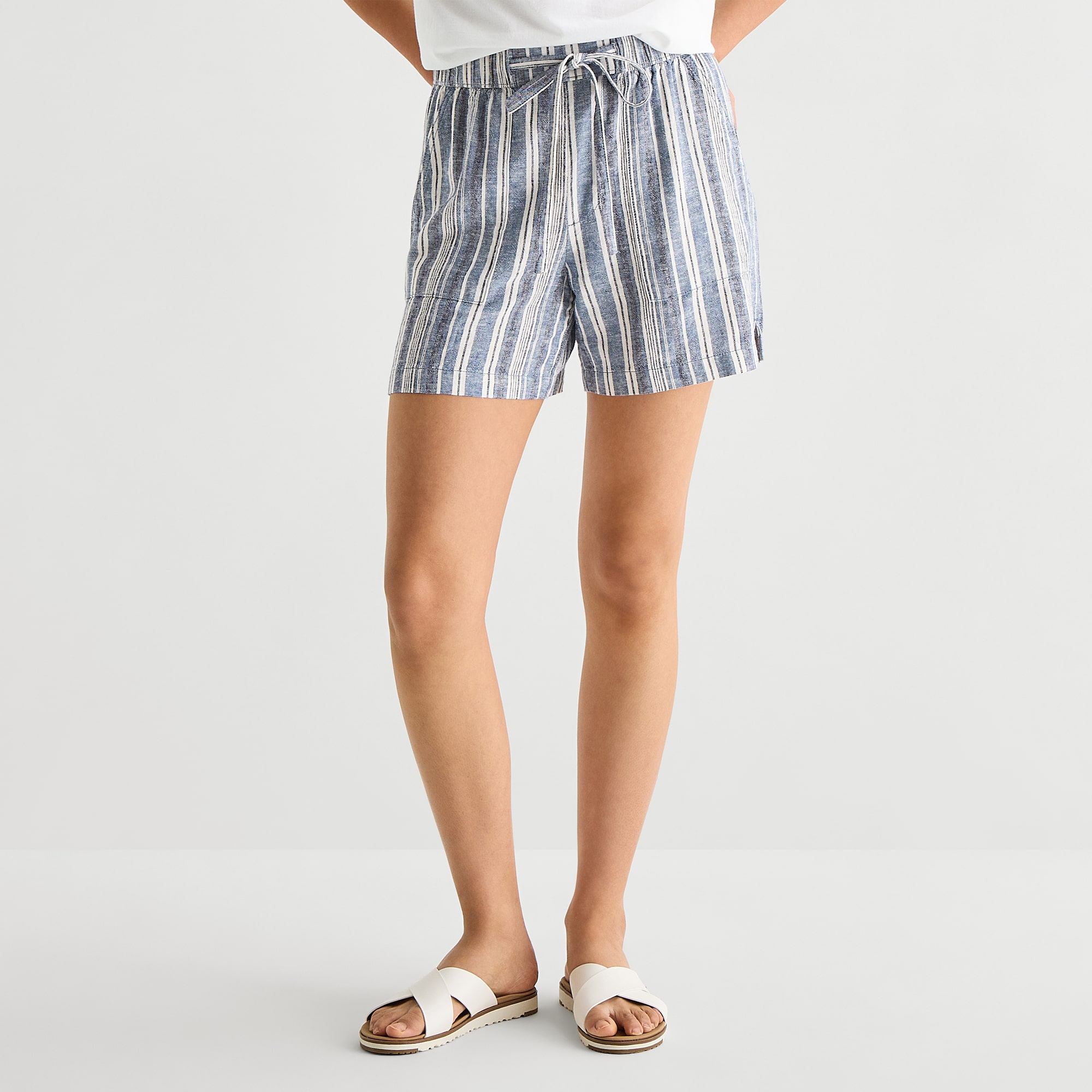 A.N.A Womens High Rise 5" Pull-On Short