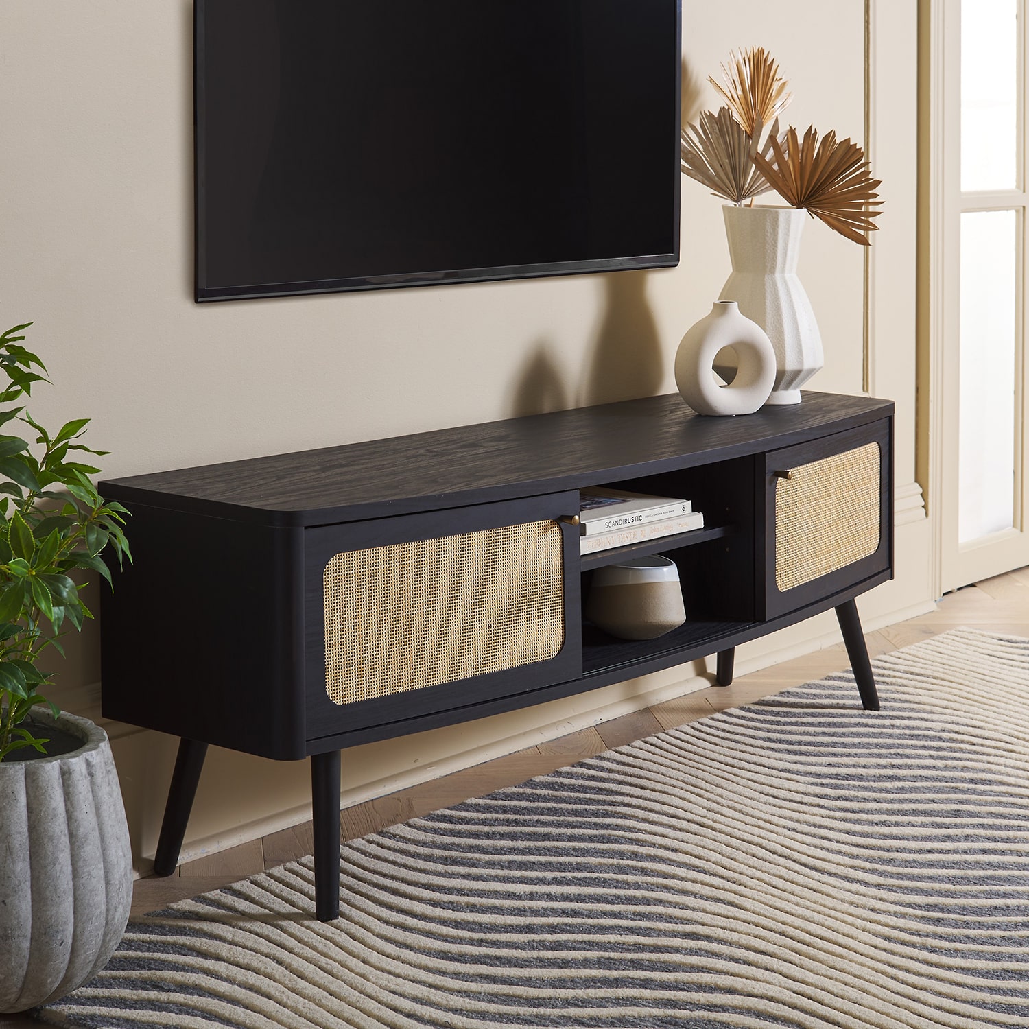 Safavieh Cielle TV Stand