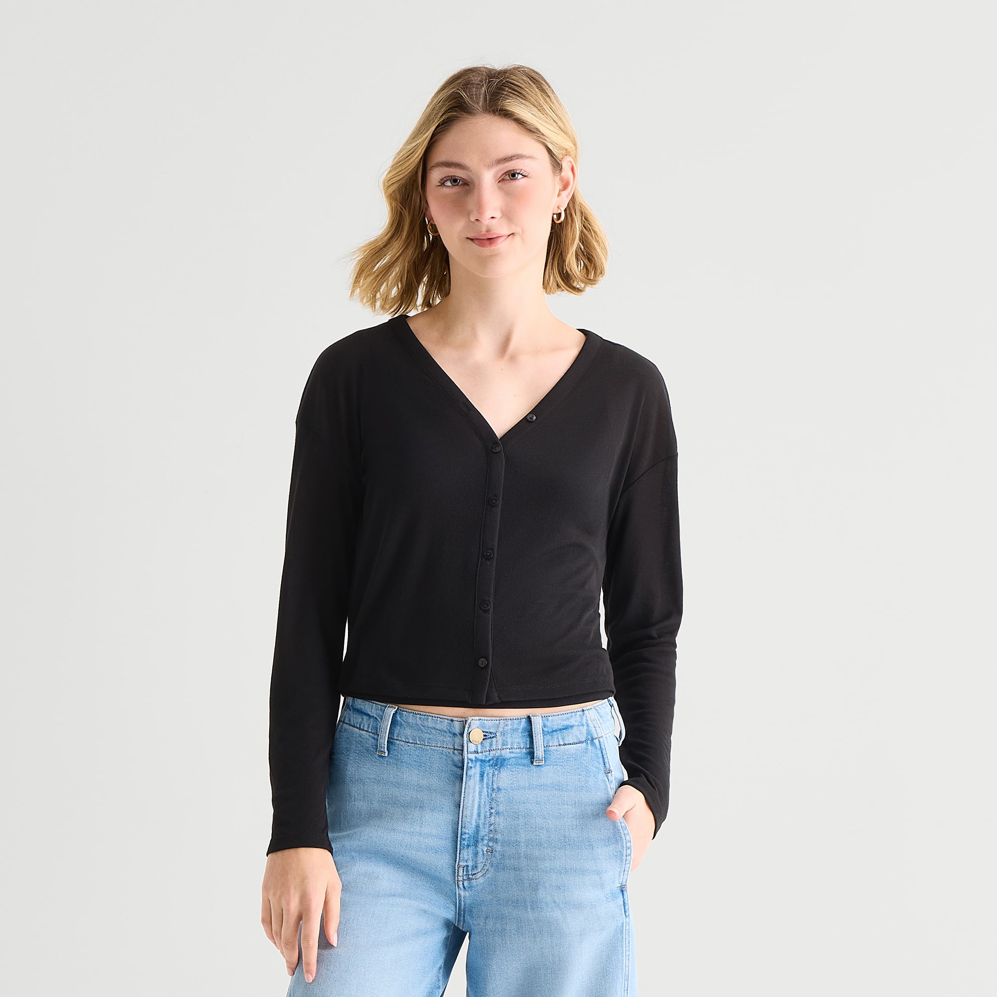 a.n.a Womens V Neck Long Sleeve Button Cardigan
