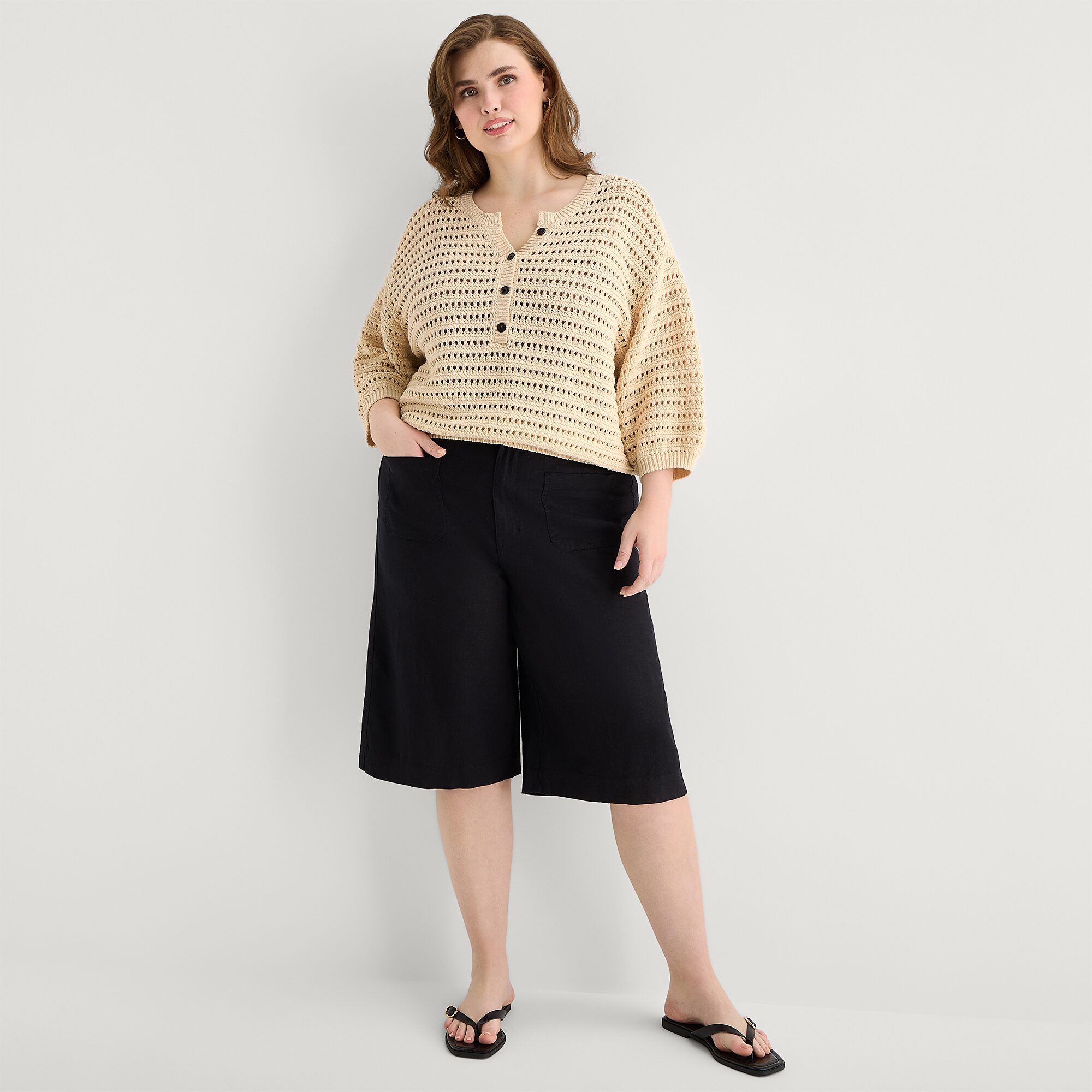 a.n.a Womens Plus Henley Neck 3/4 Sleeve Pullover Sweater