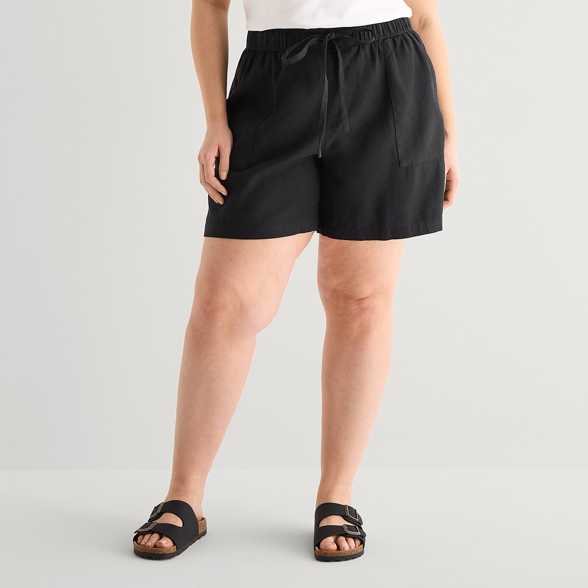 a.n.a Womens Plus High Rise 5" Pull-On Short