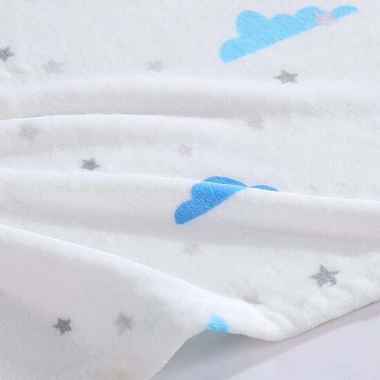 Poppy & Fritz Cloud Lightweight Throw