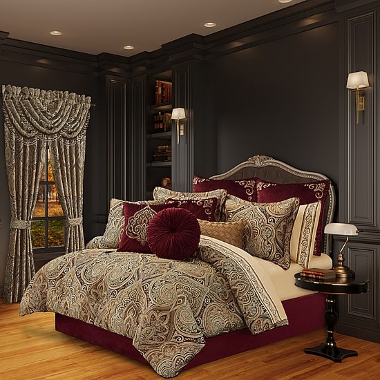 Five Queens Court Bordeaux 4-pc. Damask + Scroll Midweight Comforter Set