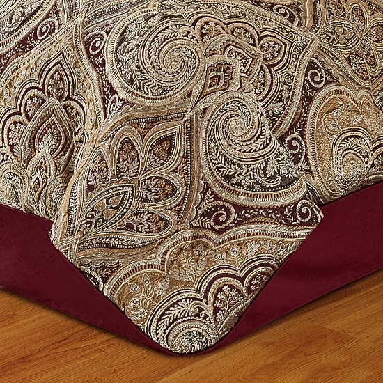 Five Queens Court Bordeaux 4-pc. Damask + Scroll Midweight Comforter Set
