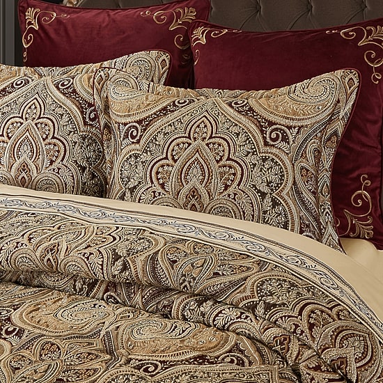 Five Queens Court Bordeaux 4-pc. Damask + Scroll Midweight Comforter Set