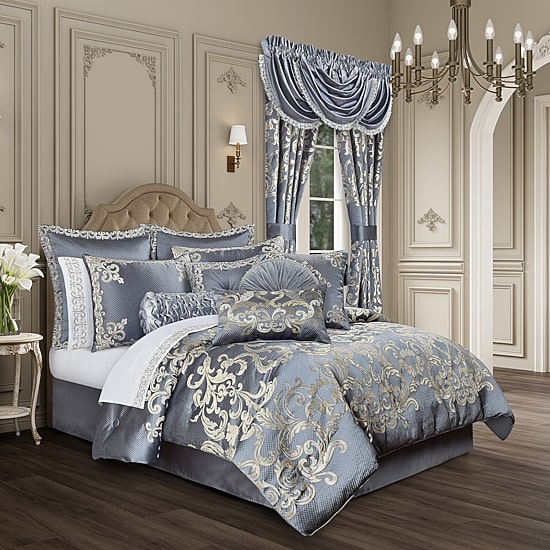 Queen Street Del Toro 4-pc. Damask + Scroll Midweight Comforter Set