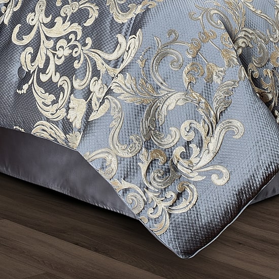 Queen Street Del Toro 4-pc. Damask + Scroll Midweight Comforter Set