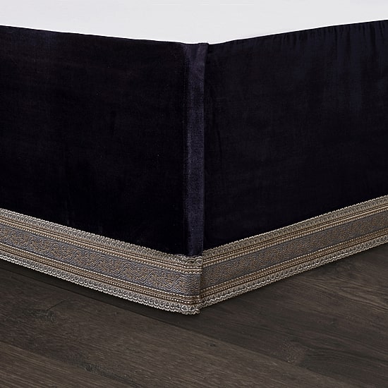 Queen Street Amber 4-pc. Damask + Scroll Midweight Comforter Set