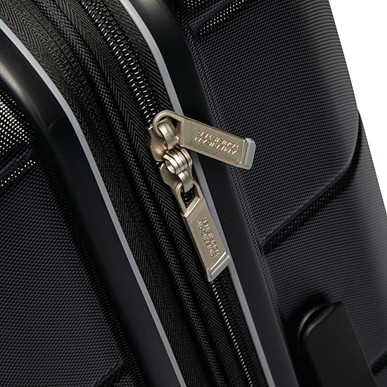 American Tourister Stratum 2.0 24 Inch Hardside Expandable Checked Spinner Luggage
