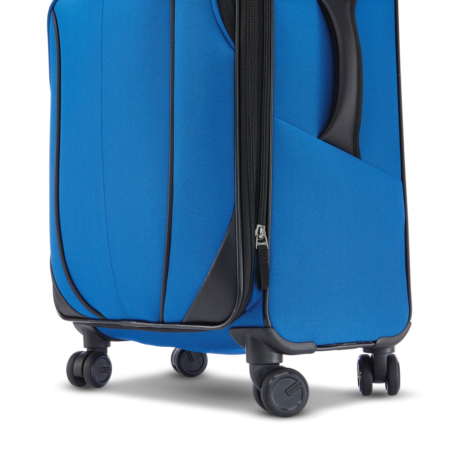 American Tourister 4 Kix 2.0 28 Inch Softside Expandable Checked Spinner Luggage