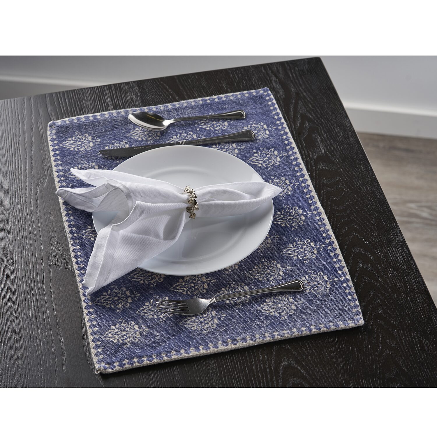 LR Home Lyla Damask 4 Pack Placemat