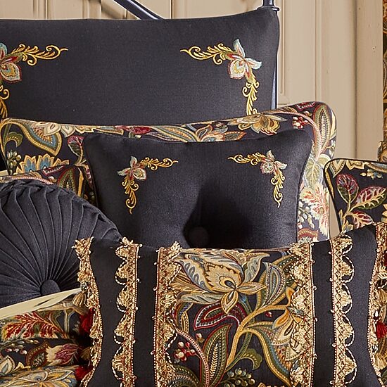 Five Queens Court Stefania Square Throw Pillow