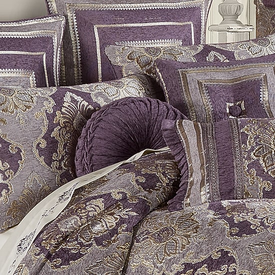 Five Queens Court Dominique Round Throw Pillow